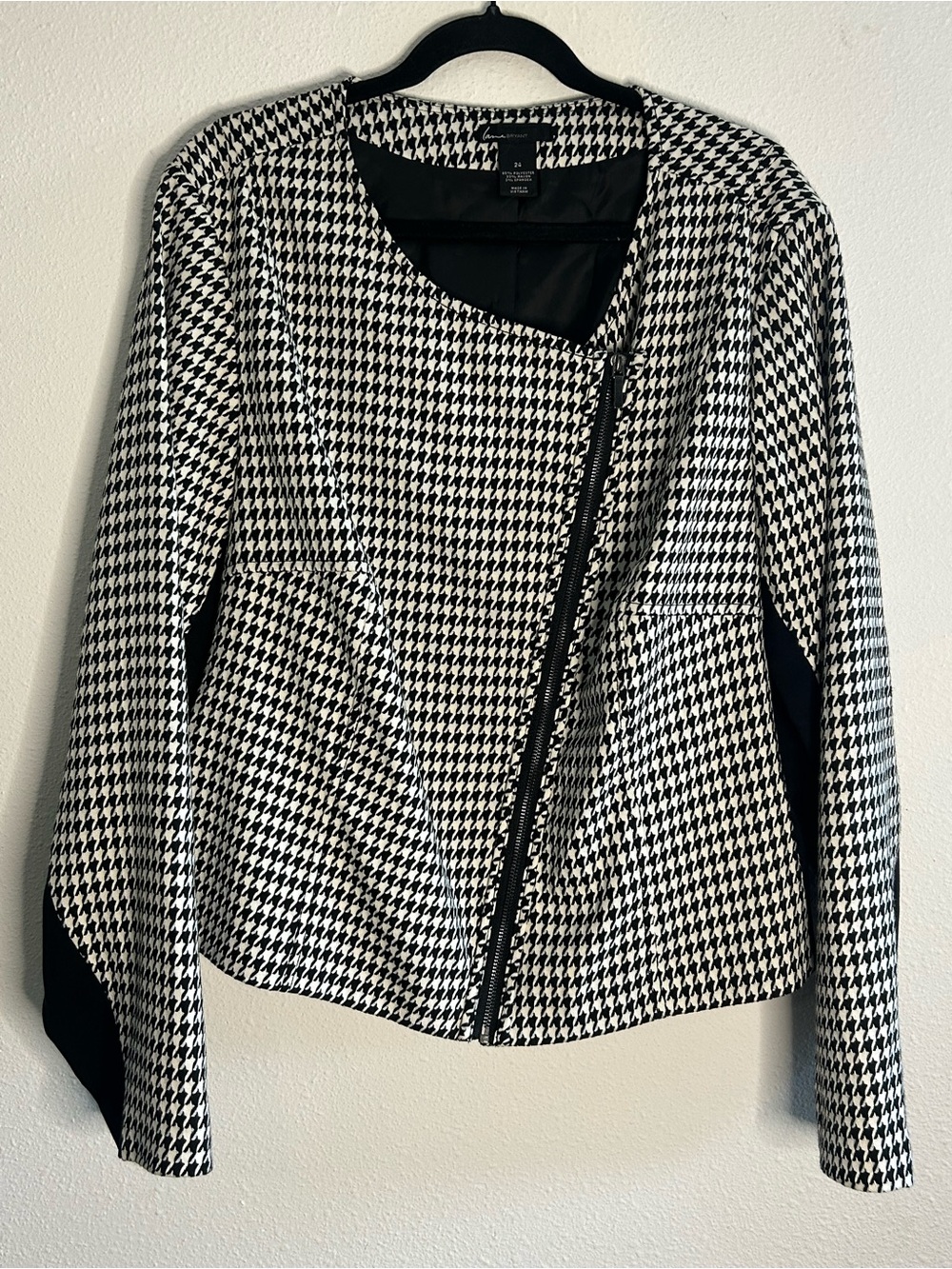 Lane Bryant Black & White Houndstooth Zip Blazer